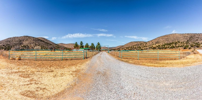 Chozas Horse Ranch