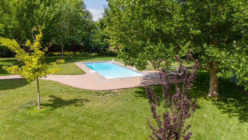 7 Sierra Blanca Circle