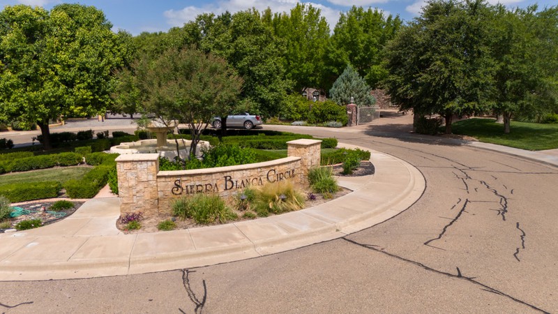 7 Sierra Blanca Circle