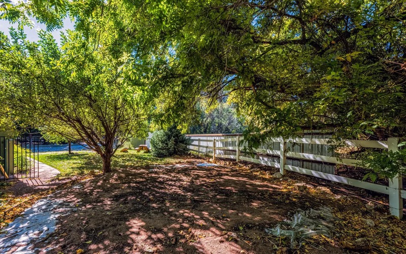 139 Rivers Edge Auction