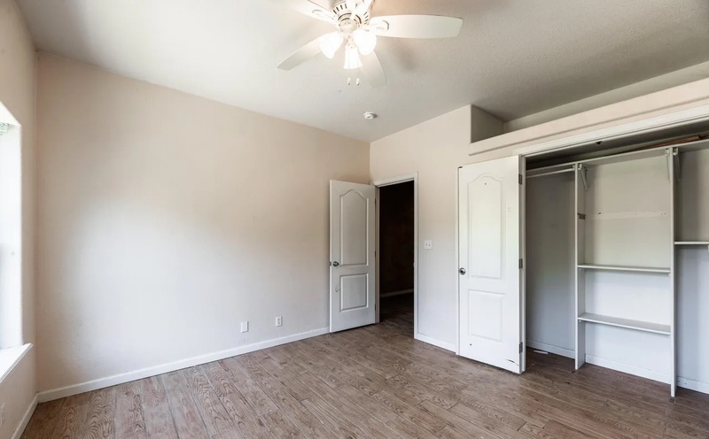 139 Rivers Edge Auction