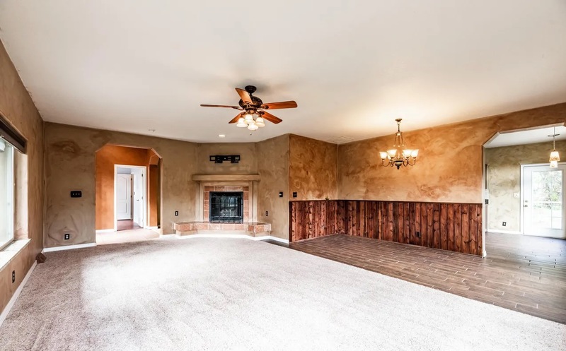 139 Rivers Edge Auction