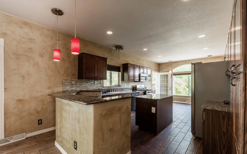 139 Rivers Edge Auction