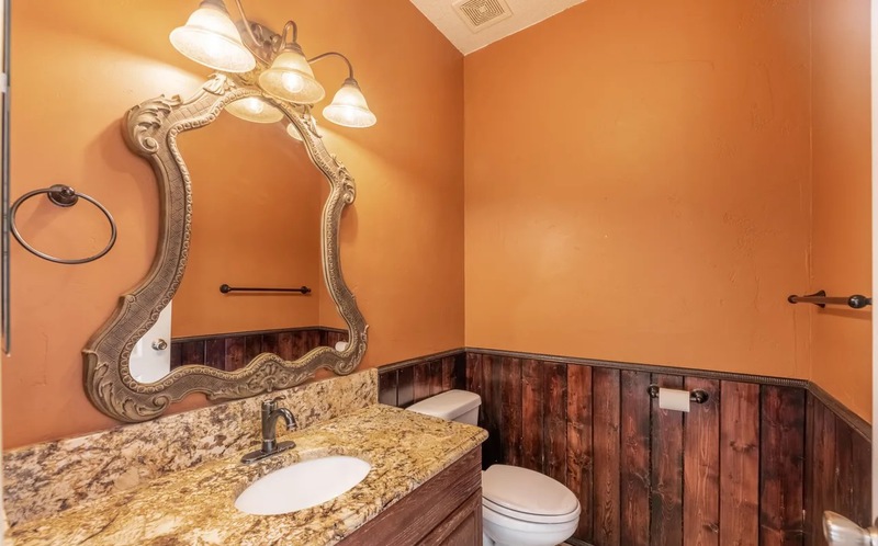 139 Rivers Edge Auction