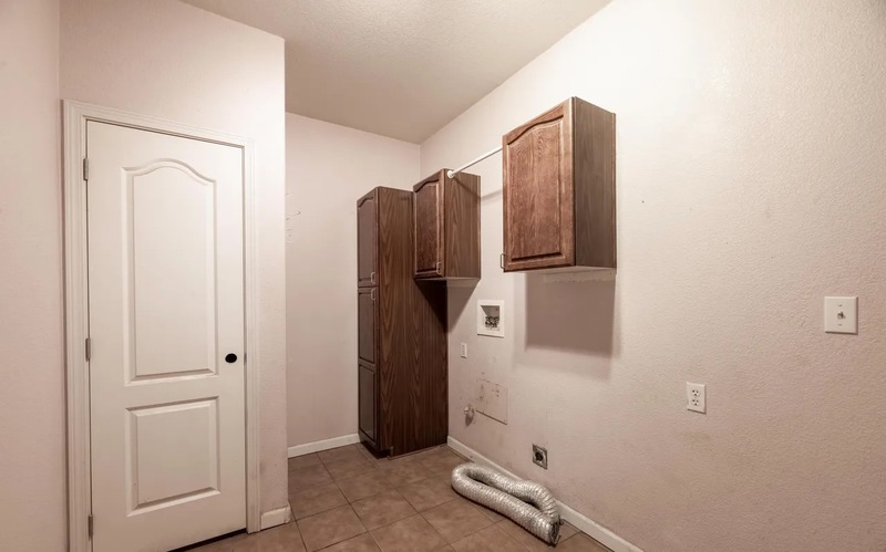 139 Rivers Edge Auction