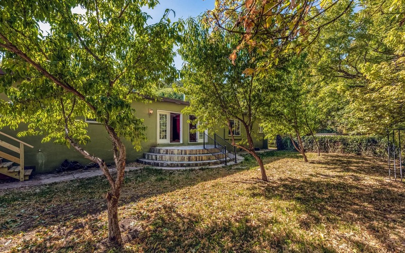 139 Rivers Edge Auction