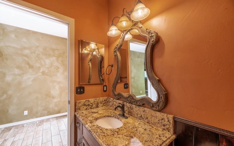 139 Rivers Edge Auction