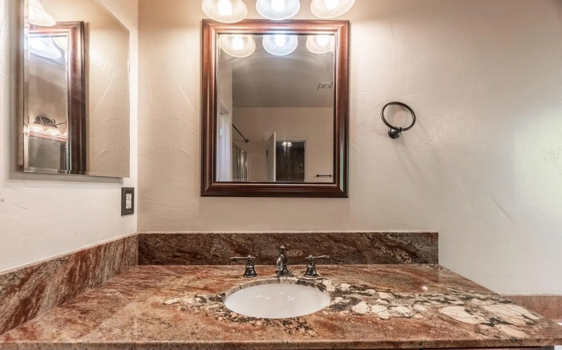 139 Rivers Edge Auction